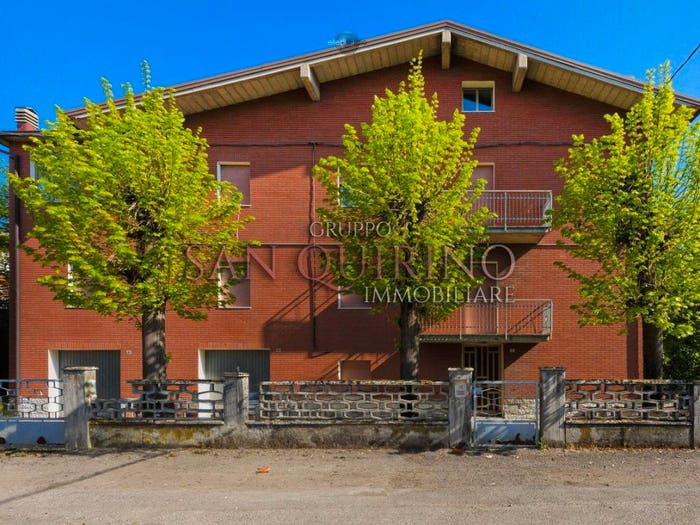 Appartamento quadrilocale in vendita in Via Deledda, Centro, Maranello
