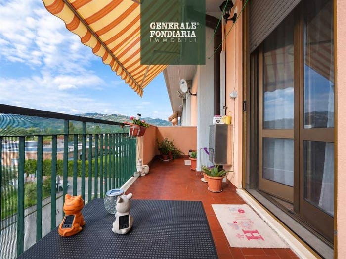 Appartamento con 5 locali in vendita in via feletta, Ceparana Carpena, Bolano