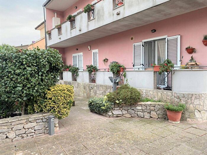 Appartamento con 5 locali in vendita in Via Giuseppe Altobelli, Casertavecchia Casola, Caserta