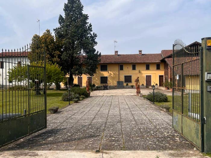 Casa con 6 locali in vendita in Vicolo Riondone, Torre Beretti, Torre Beretti e Castellaro