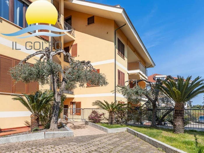 Appartamento con 5 locali in vendita in Via Diano Castello, Centro, Diano Marina