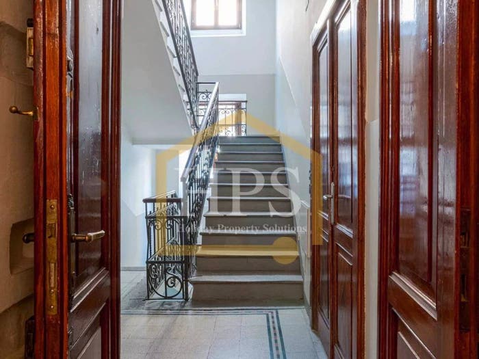 Appartamento con 5 locali in vendita in Via Bernardino Luini, Centro Storico, Como