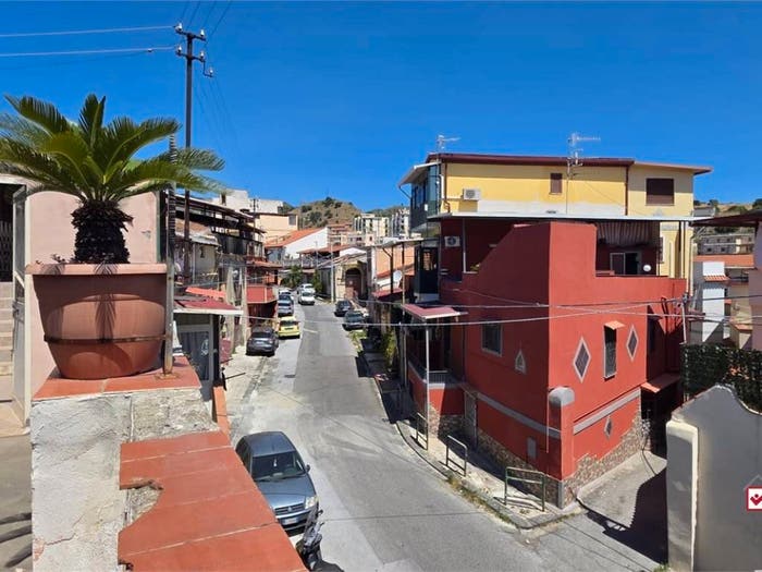 Appartamento quadrilocale in vendita in via gaetano alessi, Gazzi, Messina