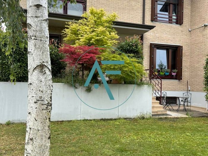 Casa con 6 locali in vendita in Vicoli Redentore, Ravenna