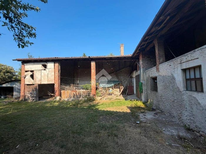 Casa con 6 locali in vendita in Via Dante Alighieri, Nove