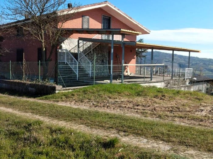 Casa con 6 locali in vendita in Regione Cravarezza, Ponti