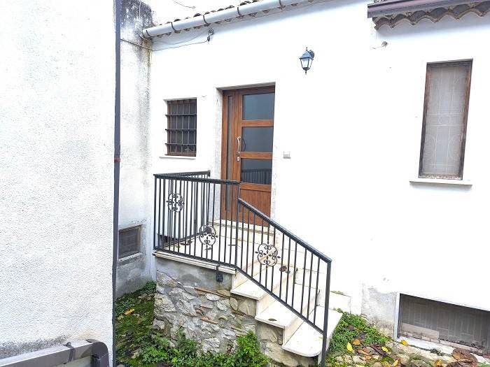 Appartamento bilocale in vendita in Via Discesa Neviera, Gesualdo