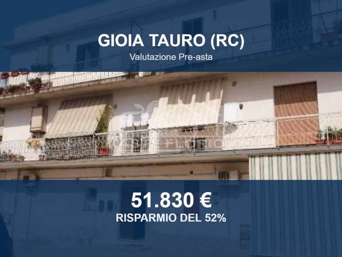 Appartamento trilocale in vendita in Via Ammendolara, Gioia Tauro