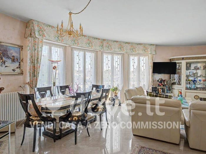 Appartamento trilocale in vendita in Via Guido Zadei, Desenzano Centro, Desenzano del Garda