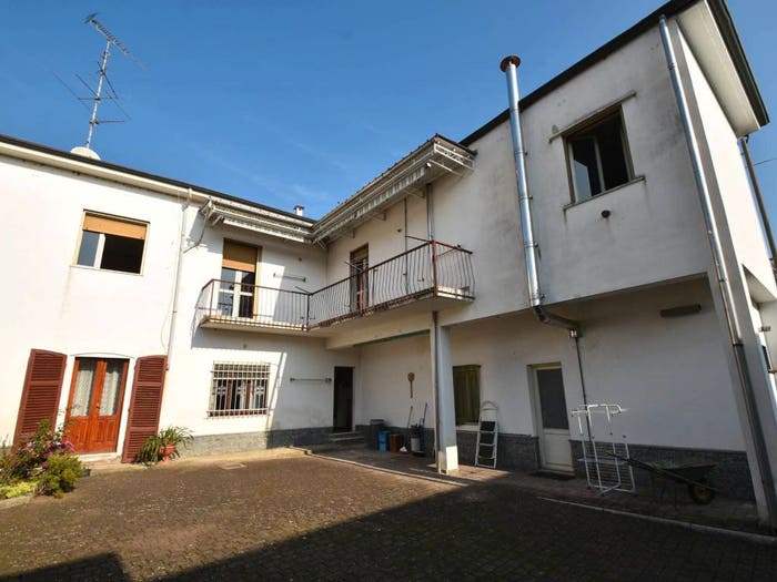Casa con 6 locali in vendita in Via San Vittore, Asigliano Vercellese