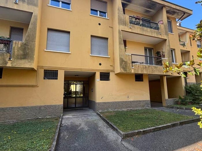 Appartamento monolocale in vendita in via fiume, Centro, Azzate
