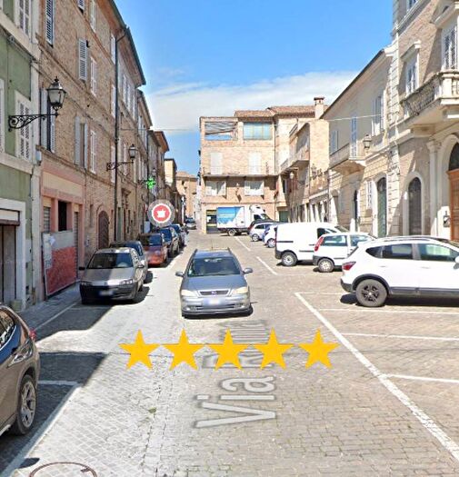 Appartamento con 6 locali in vendita in via Roma, Centro, Monte San Pietrangeli