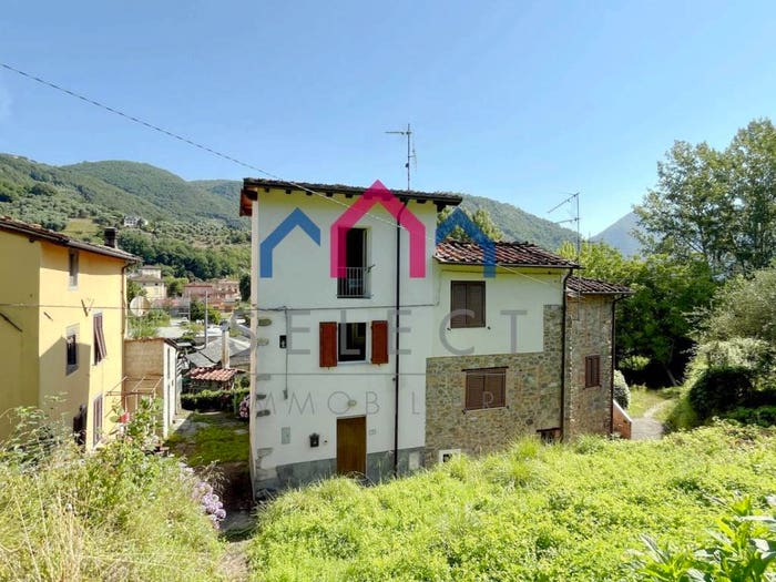 Casa bilocale in vendita in Valdottavo, Borgo a Mozzano