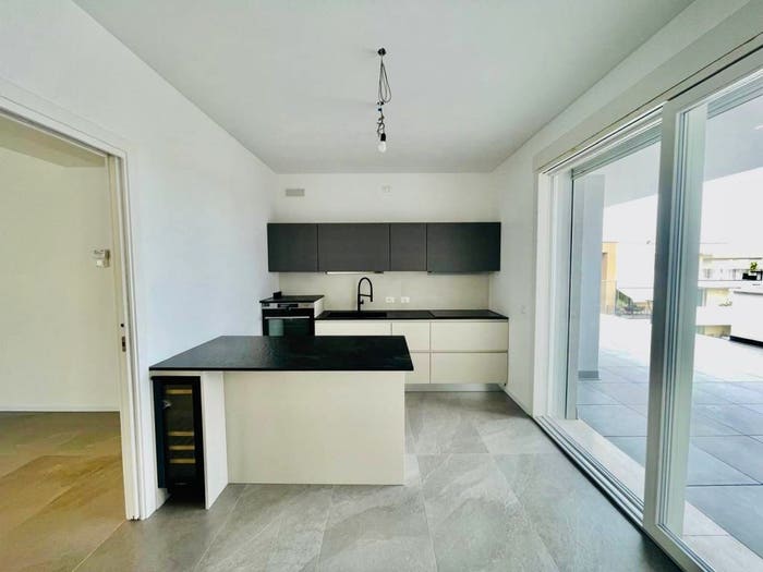 Casa quadrilocale in vendita in Via degli Scavi, Centro, Montegrotto Terme