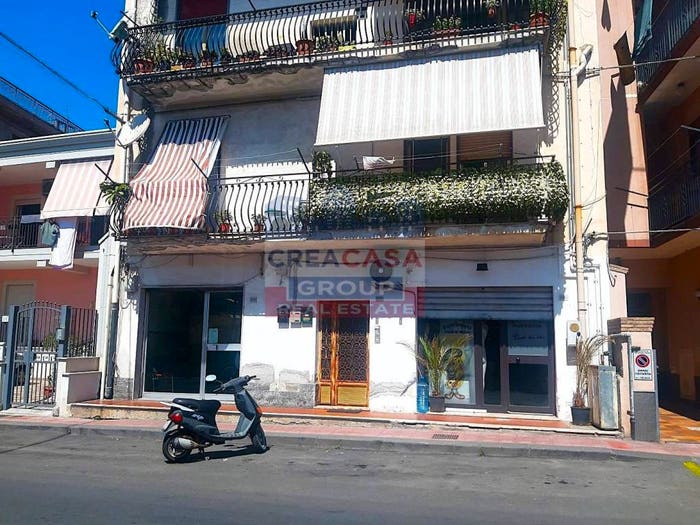 Appartamento trilocale in vendita in Via Vittorio Emanuele terzo, Centro, GiardiniNaxos