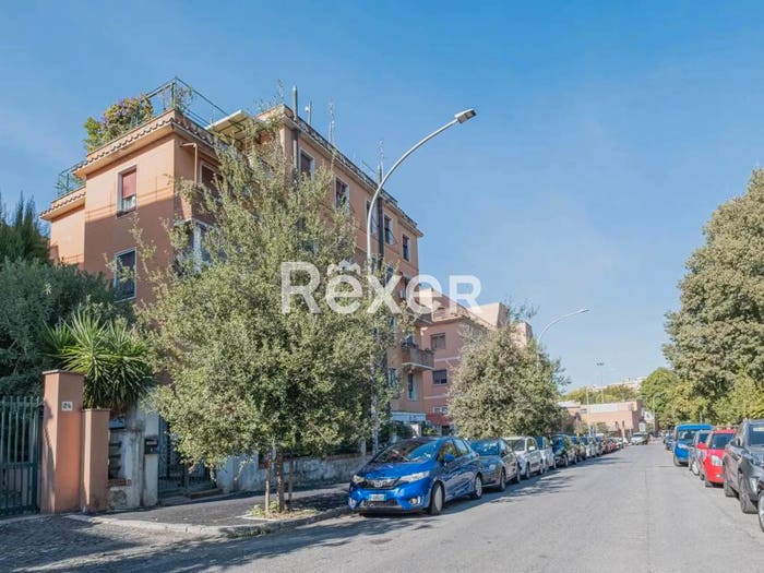 Casa con 5 locali in vendita in Via di Monte Sacro, Città Giardino, Roma