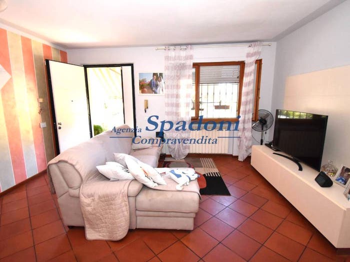 Casa con 6 locali in vendita in Via Ponte Buggianese, Buggiano