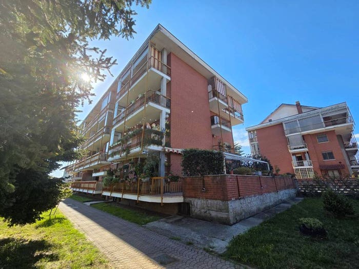 Appartamento trilocale in vendita in Via Leonardo Bistolfi, Montanaro