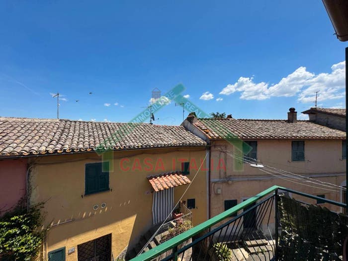 Appartamento trilocale in vendita in Via Pianora, Capodimonte