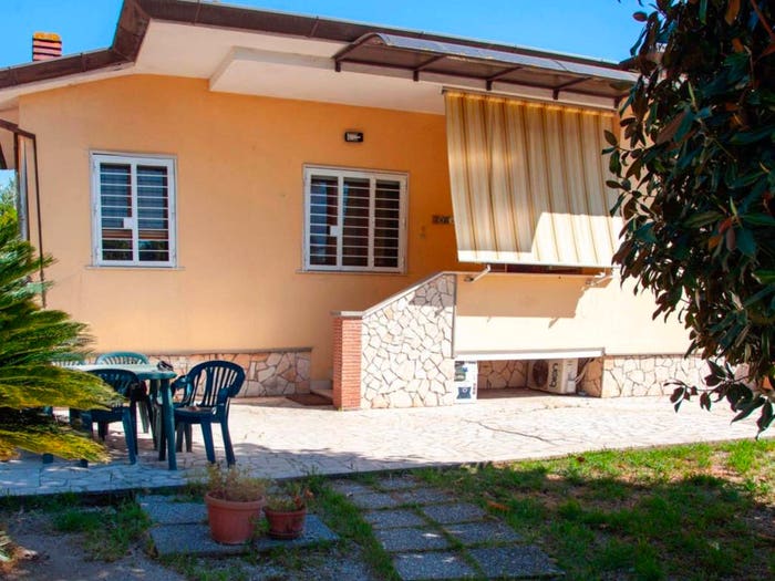 Casa quadrilocale in vendita in Strada Sabotino, Borgo Sabotino, Latina