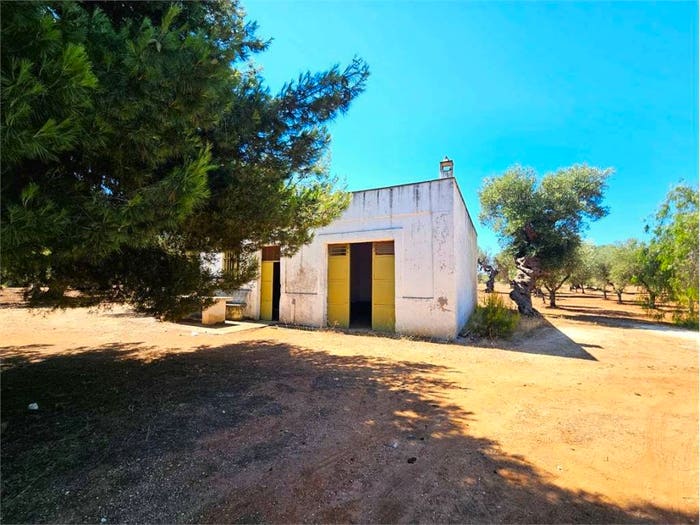 Casa quadrilocale in vendita in Tamburroni Grottone Rosara, Ostuni