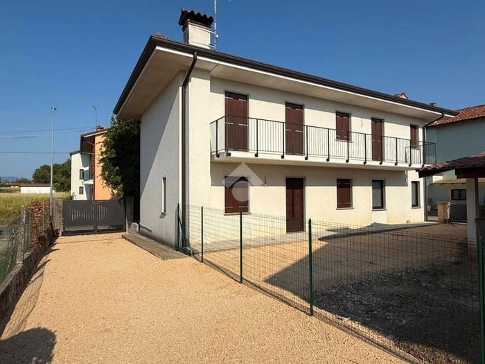 Appartamento trilocale in vendita in Via Colugna, Centro, Pagnacco