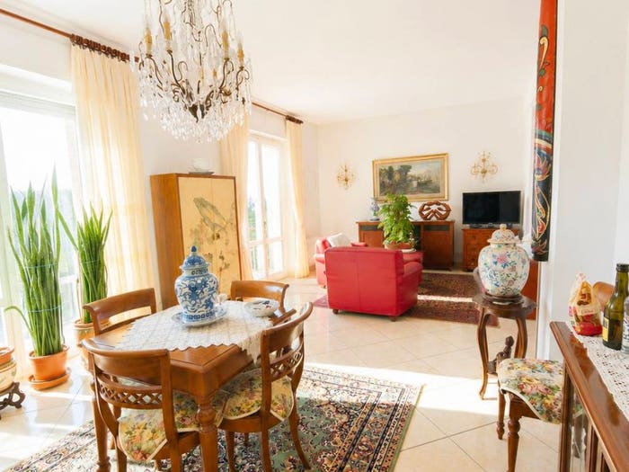 Appartamento con 5 locali in vendita in Via Diomede Bonamici, Calzabigi, Livorno