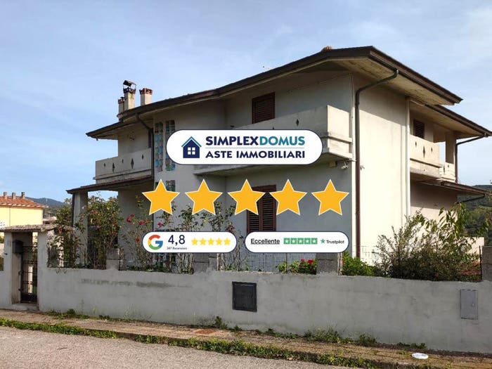 Casa con 6 locali in vendita in Via Umberto I, Atzara