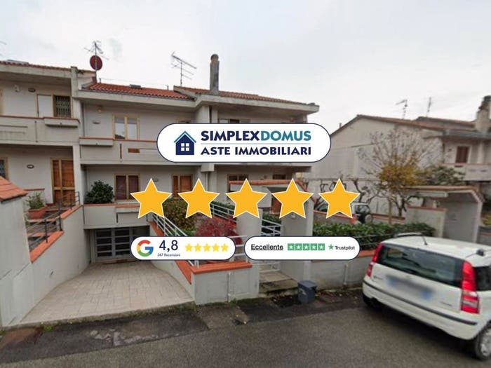 Appartamento trilocale in vendita in Via G Ungaretti, Centro, Montale