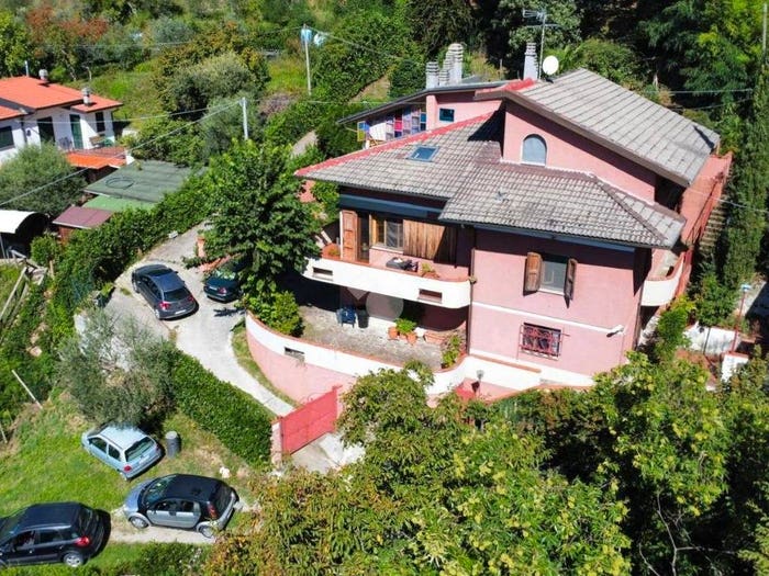 Casa con 6 locali in vendita in Via Fagno, Marliana