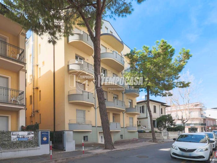 Appartamento trilocale in vendita in Via Bologna, Cattolica