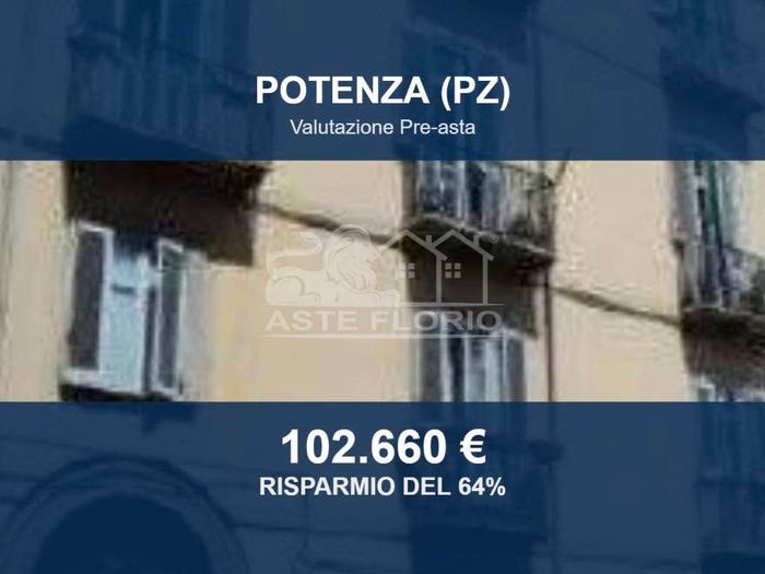 Appartamento con 6 locali in vendita in Via Scale Rossano, Centro, Potenza