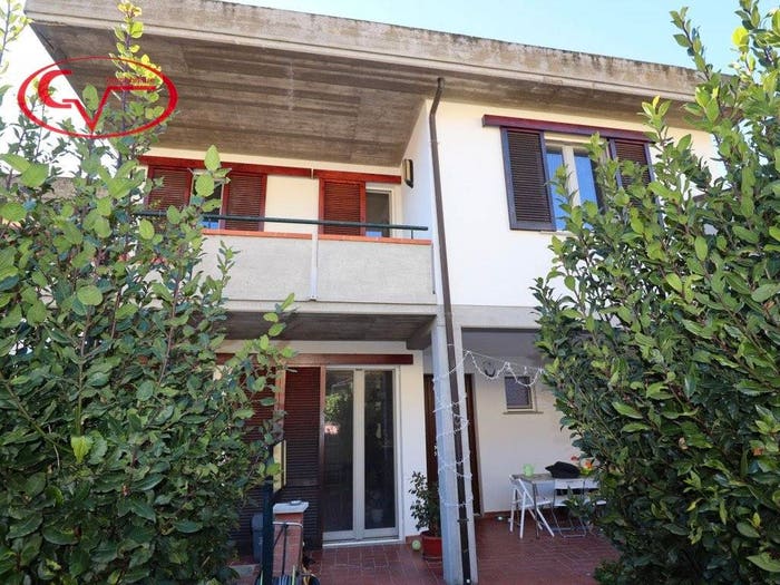 Casa con 6 locali in vendita in Via Udine, Centro, Loro Ciuffenna