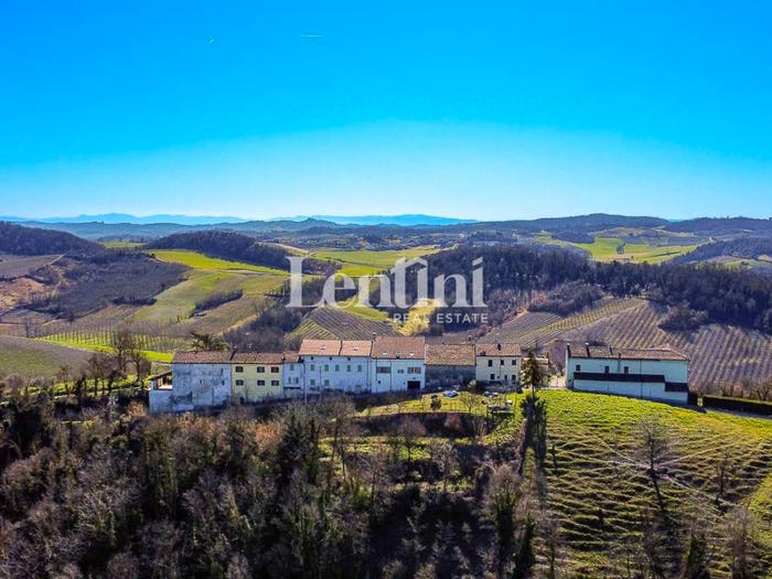 Casa con 6 locali in vendita in Cascina Serra, Treville