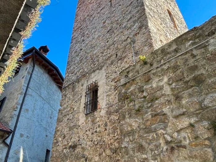 Casa con 6 locali in vendita in Via della Torre di Federico, Maggiana, Mandello del Lario