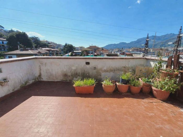 Appartamento trilocale in vendita in Via Eduardo De Filippis, Centro, Cava de' Tirreni