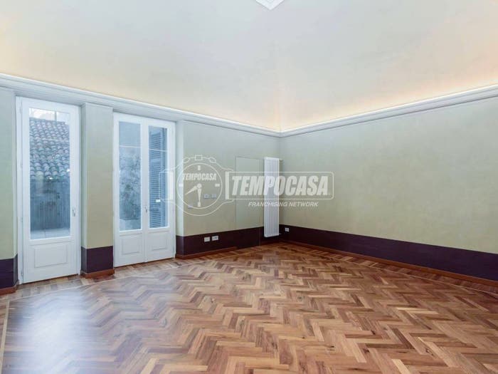 Appartamento trilocale in vendita in Via Giovanni Battista Beccaria, Breo, Mondovì