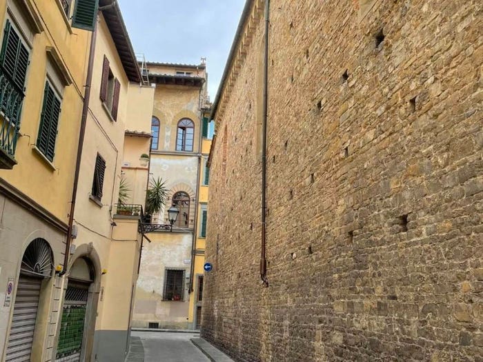 Appartamento trilocale in vendita in Piazza di Santa Croce, Signoria Uffizi, Firenze