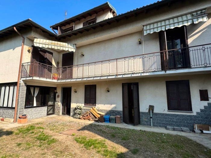 Casa con 6 locali in vendita in Via Maestra, Torrazza, Borgo San Siro