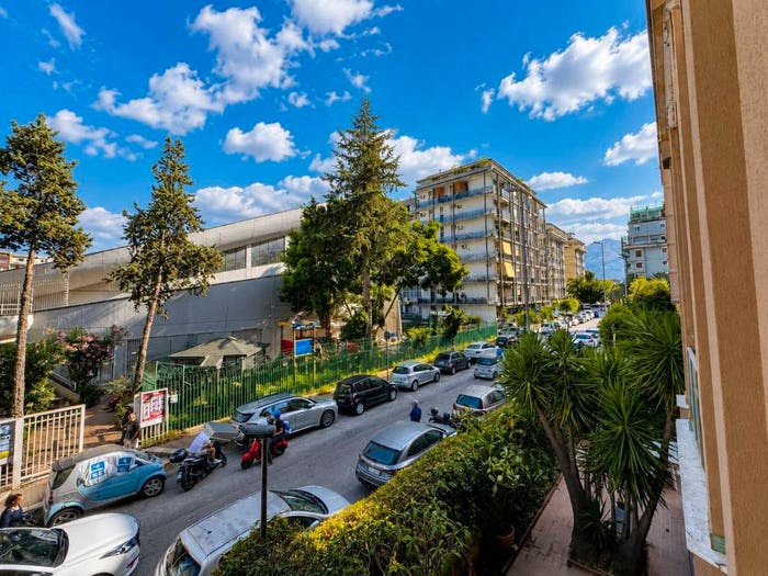 Appartamento con 5 locali in vendita in Piazza Europa, Strasburgo Belgio, Palermo