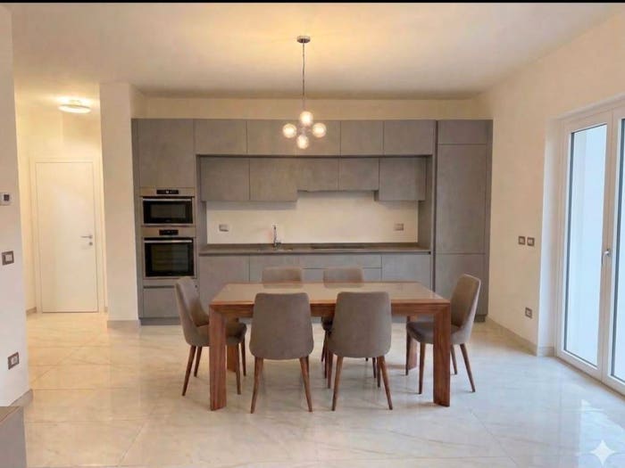 Appartamento quadrilocale in vendita in Via Roma Traversa, Vibo Marina, Vibo Valentia