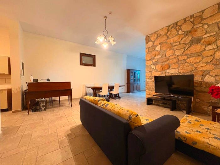 Appartamento con 6 locali in vendita in Via Alessandro Manzoni, Centro Storico, Brindisi