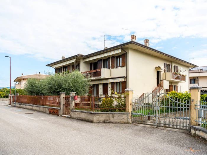 Appartamento con 5 locali in vendita in Via degli Alpini, Strà Montanara Pieve, Colognola Ai Colli