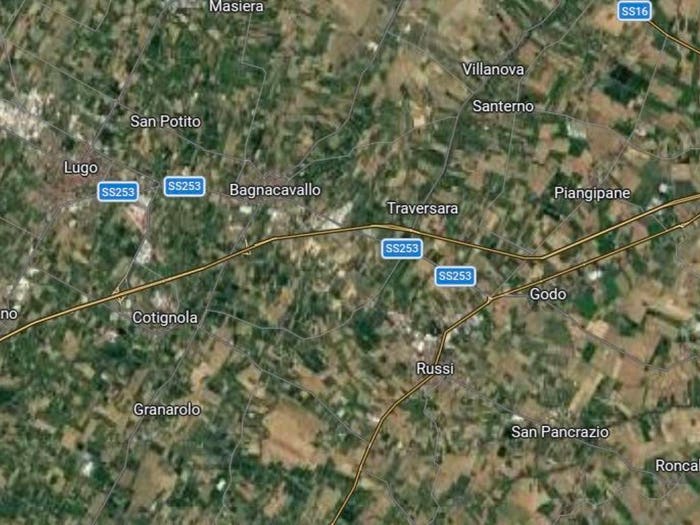 Appartamento con 6 locali in vendita in Via Entirate, Bagnacavallo