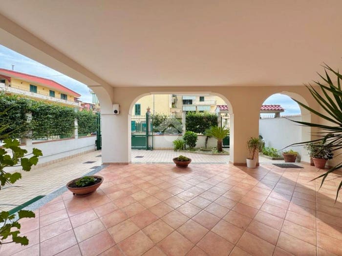 Casa con 5 locali in vendita in Via Filippo Brunelleschi, Orta di Atella