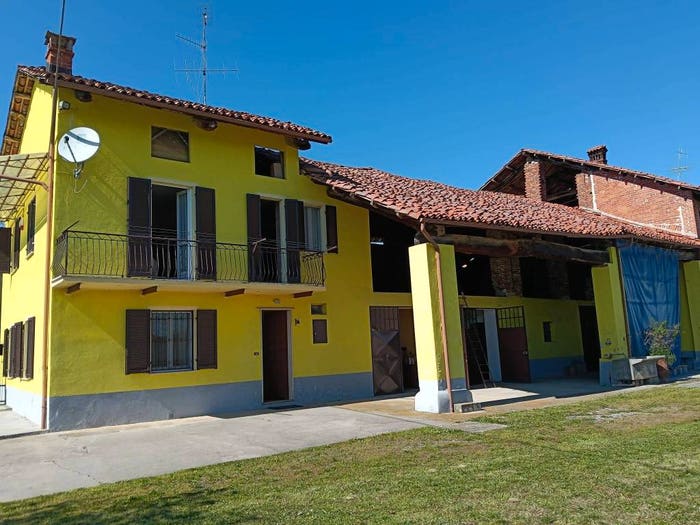 Casa trilocale in vendita in Strada Bordino, Carrù