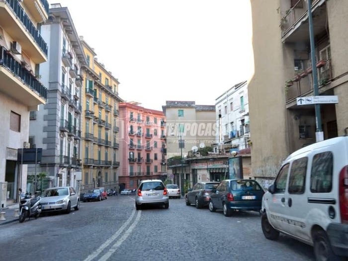 Appartamento quadrilocale in vendita in Via Giacinto Gigante, Arenella, Napoli
