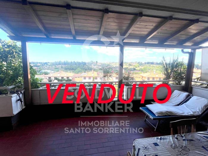 Casa quadrilocale in vendita in Via Pietro Ubaldo Angeletti, Collina delle Muse, Roma