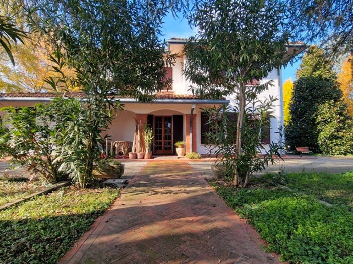 Casa con 6 locali in vendita in Via Vittorio Alfieri, Rovereto, Novi di Modena