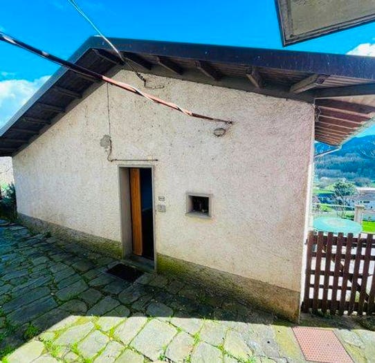 Casa quadrilocale in vendita in Località Teglia, Pontremoli